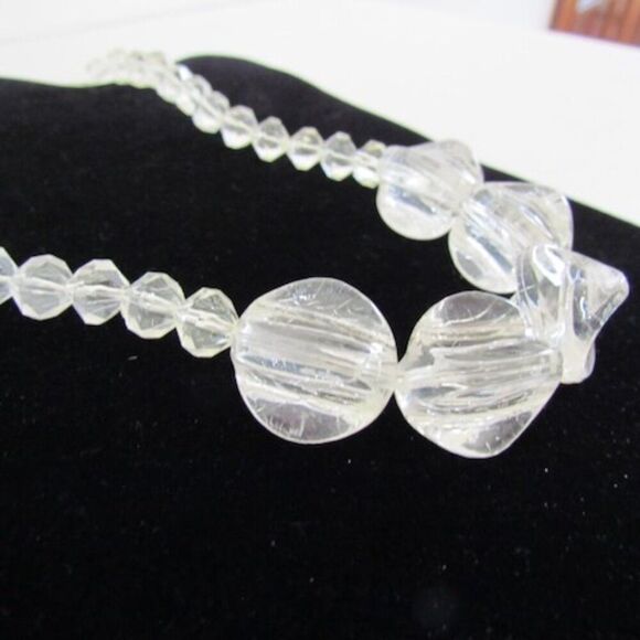Vintage Chunky Clear Lucite Necklace 1940s 50s - Picture 6 of 8